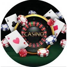 Referral rewards dashboard on deluna4d slot showing friend invites and bonus history